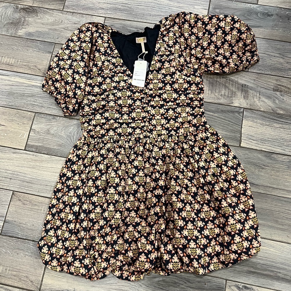 VERB Elegant Floral Mini Dress in Navy With Beautiful Design NWT 100% Cotton - Picture 2 of 4